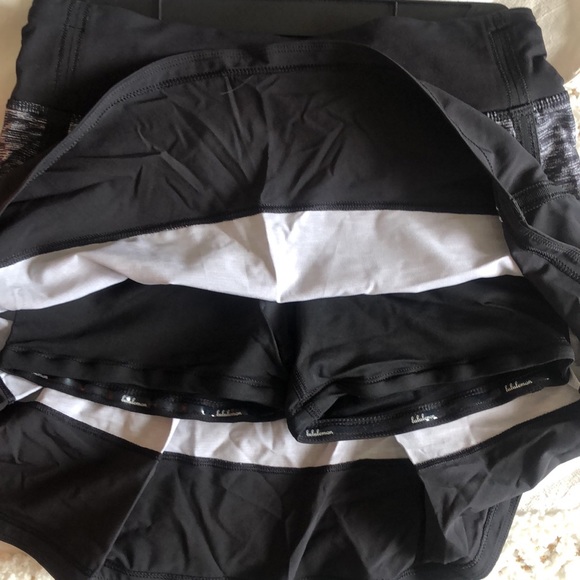 NWOT Lululemon Pace Rival Skirt II Dramatic Static Black (Tall) - Picture 8 of 11